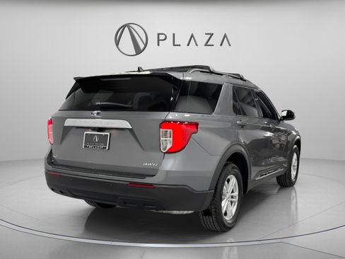 Used 2023 Ford Explorer XLT image 6