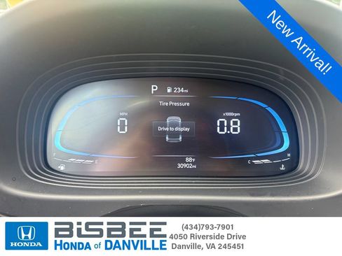 Used 2025 Hyundai Venue SEL FWD image 1