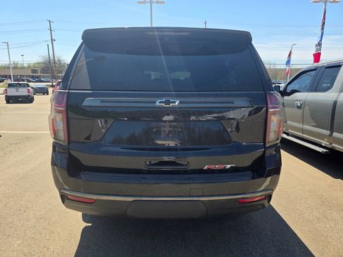 Used 2021 Chevrolet Suburban RST w/ Rear Media and Nav Package AWD/4WD image 7