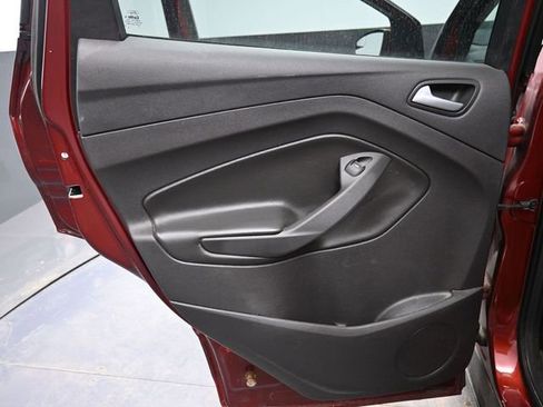 Used 2014 Ford Escape SE image 14