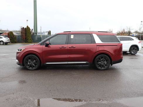 Used 2022 Kia Carnival SX Prestige image 8