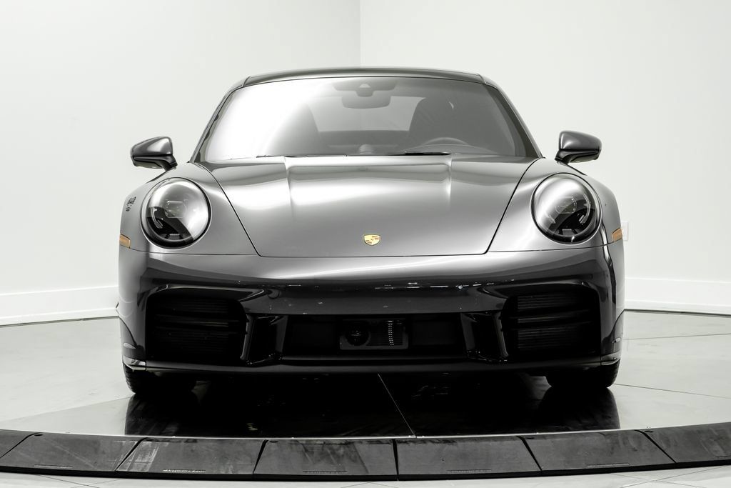 Used 2025 Porsche 911 Carrera S RWD image 2