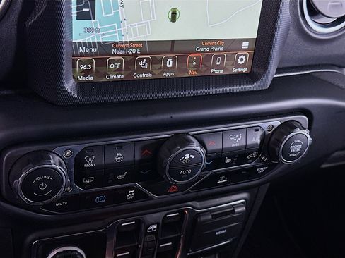 Used 2023 Jeep Wrangler Sahara w/ Cold Weather Group image 23