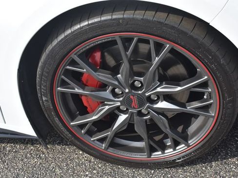 Used 2023 Chevrolet Corvette Stingray Preferred Conv w/ Z51 Performance Package RWD image 11
