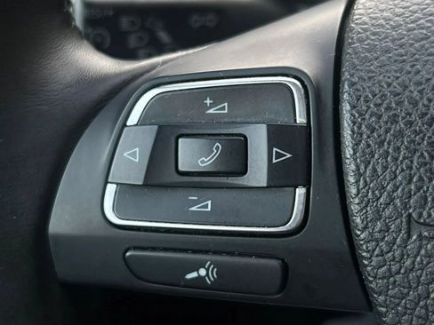 Used 2012 Volkswagen Golf TDI FWD image 34