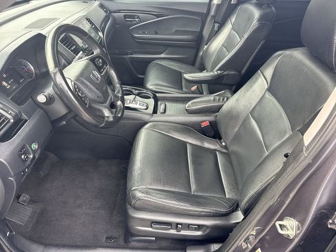 Used 2020 Honda Pilot Touring image 9