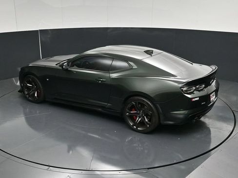 Used 2020 Chevrolet Camaro SS RWD image 50