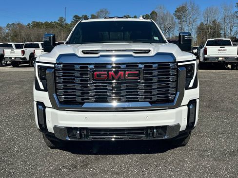 New 2026 GMC Sierra 2500 Denali w/ Denali Reserve Package AWD/4WD image 3