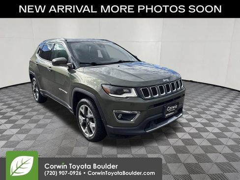 Used 2018 Jeep Compass Limited w/ Navigation Group AWD/4WD image 1