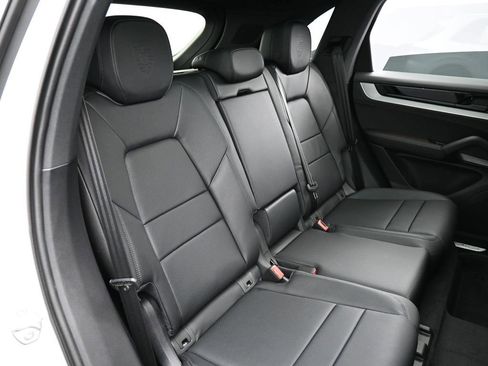 New 2026 Porsche Cayenne AWD/4WD image 26