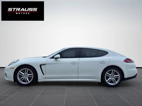 Used 2015 Porsche Panamera w/ Premium Package RWD image 6