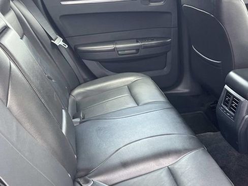 Used 2008 Chrysler 300 Touring w/ Comfort/Convenience Group RWD image 21