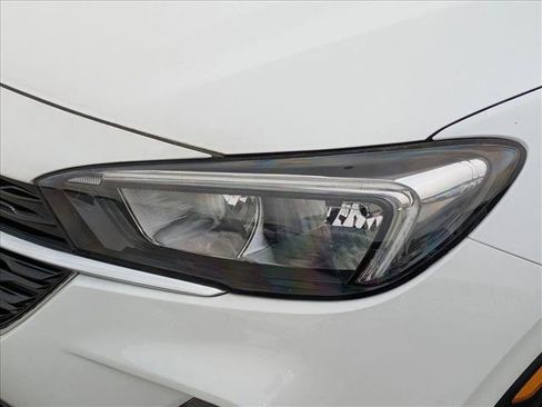 Used 2021 Buick Encore GX Preferred w/ Cold Weather Comfort Package image 9