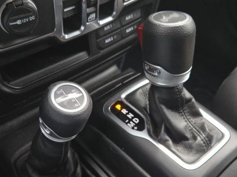 Used 2023 Jeep Wrangler Unlimited w/ Cold Weather Group AWD/4WD image 37
