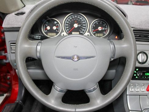 Used 2005 Chrysler Crossfire Limited image 12