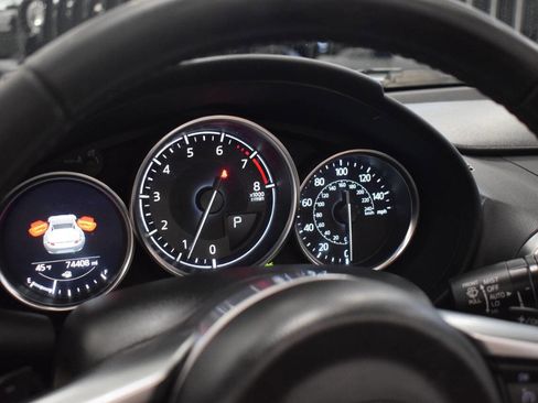 Used 2018 MAZDA MX-5 Miata RF Grand Touring image 31