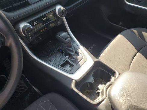 Used 2021 Toyota RAV4 XLE w/ Carpet Mat Package (TMS) AWD/4WD image 26