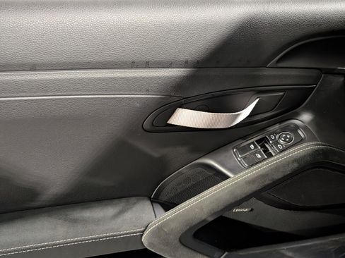 Certified 2021 Porsche 718 Cayman GT4 RWD image 19