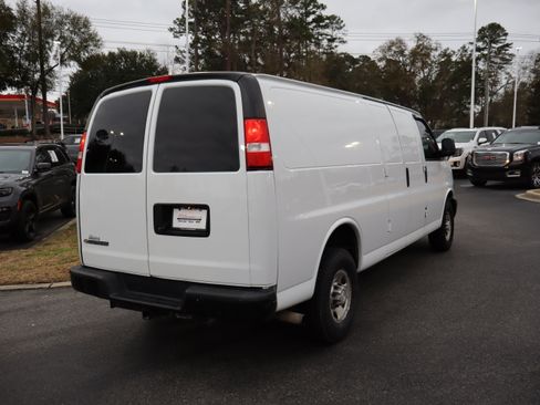 Used 2021 Chevrolet Express 2500 Extended w/ Driver Convenience Package image 3