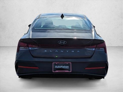 New 2026 Hyundai Elantra SE w/ Cargo Package image 6