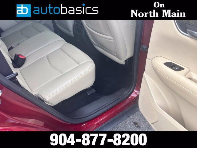 Used 2017 Cadillac XT5 FWD image 36