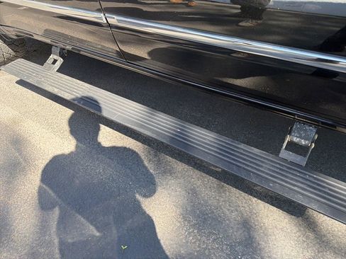 Used 2022 RAM 1500 Limited w/ Body Color Bumper Group AWD/4WD image 12