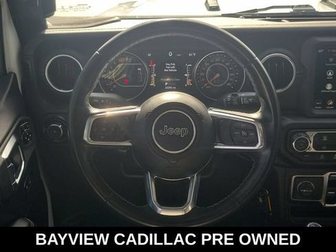 Used 2020 Jeep Wrangler Unlimited Sahara AWD/4WD image 21