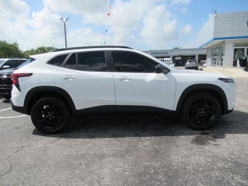 Used 2025 Chevrolet Trax ACTIV w/ Driver Confidence Package FWD image 5