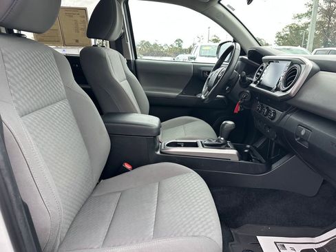 Used 2021 Toyota Tacoma SR5 image 32