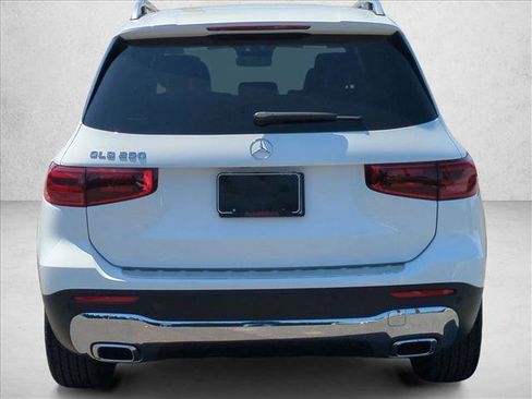 Certified 2025 Mercedes-Benz GLB 250 image 7