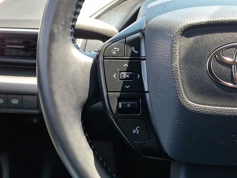Used 2025 Toyota Prius LE FWD image 20