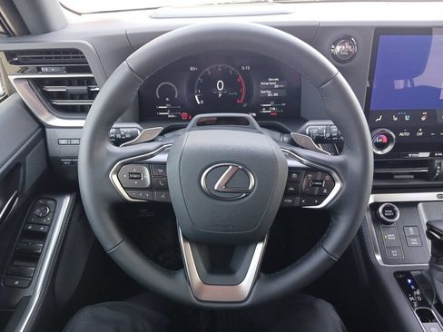 Used 2025 Lexus GX 550 w/ Accessory Package (2T) AWD/4WD image 17