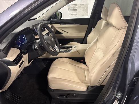 Certified 2025 INFINITI QX60 Sensory image 14