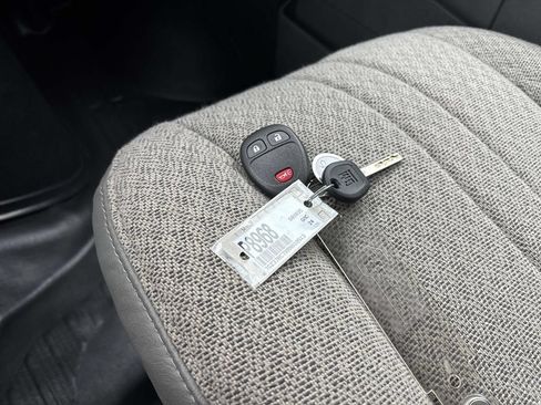 Used 2024 GMC Savana 3500 w/ Power Convenience Package RWD image 21
