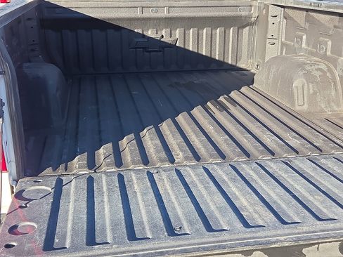 Used 2024 Chevrolet Silverado 1500 LTZ image 8