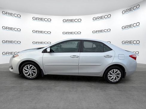 Used 2018 Toyota Corolla LE FWD image 4