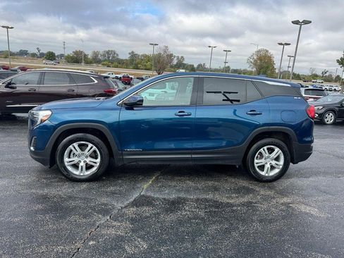 Used 2020 GMC Terrain SLE image 2