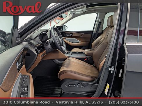 Used 2025 Acura MDX SH-AWD w/ Advance Package image 19