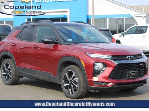 Used 2023 Chevrolet TrailBlazer RS w/ Sun and Liftgate Package image 1