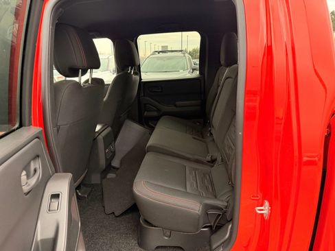 Used 2026 Nissan Frontier PRO-4X w/ Pro-4x Convenience Package image 7