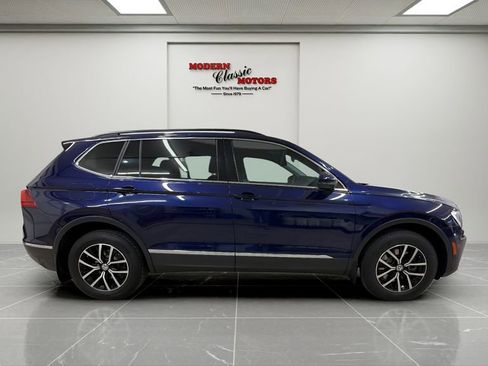 Used 2021 Volkswagen Tiguan SE w/ Panoramic Sunroof Package AWD/4WD image 8