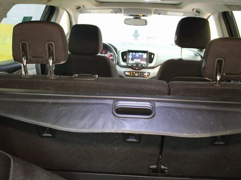 Used 2019 GMC Terrain SLE image 12