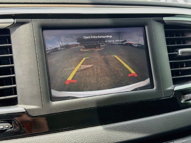 Used 2024 Chrysler Voyager LX FWD image 14