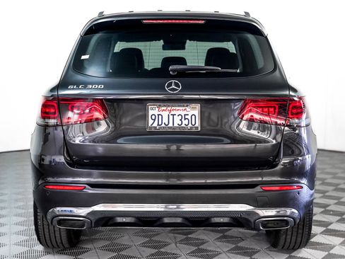 Certified 2022 Mercedes-Benz GLC 300 image 11