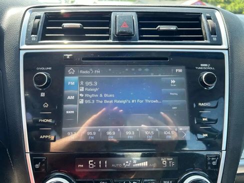 Used 2018 Subaru Legacy 2.5i Premium image 18