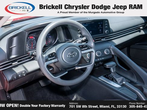 Used 2023 Hyundai Elantra SE FWD image 14
