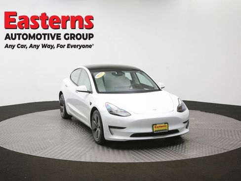 Used 2023 Tesla Model 3 Standard Range image 45