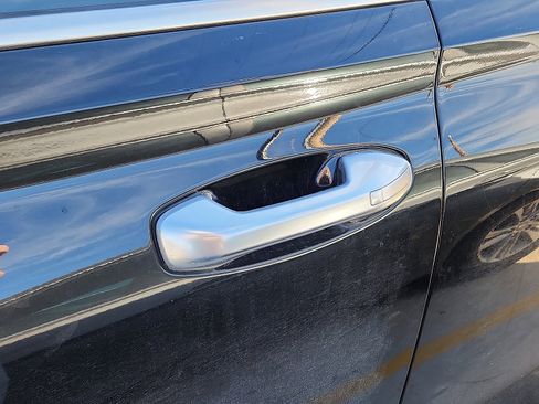 Used 2022 Hyundai Palisade Calligraphy image 4