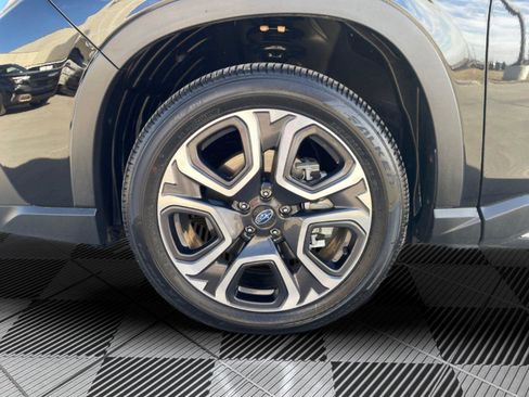 Certified 2025 Subaru Ascent Touring image 18