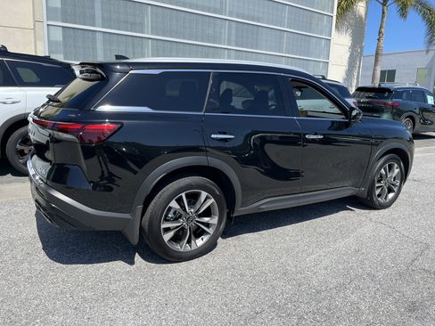 Certified 2025 INFINITI QX60 Luxe w/ Cargo Package AWD/4WD image 10